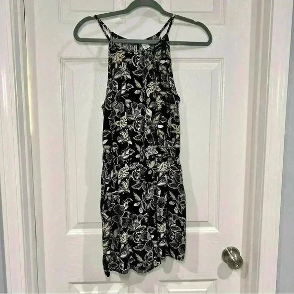 Old Navy Women Romper Sz S Black Tan Sleeveless Split Back Pockets Shorts Summer - Picture 1 of 13